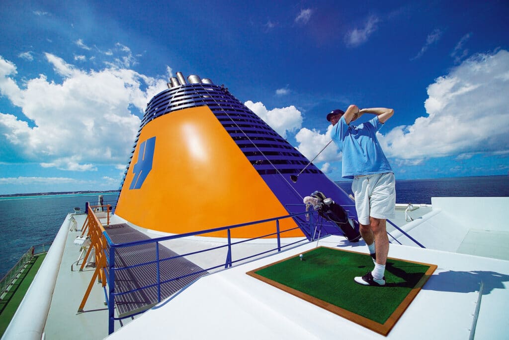 Golfkreuzfahrten mit den Schiffen der Hapag-Lloyd Cruises | Foto: Hapag-Lloyd Cruises